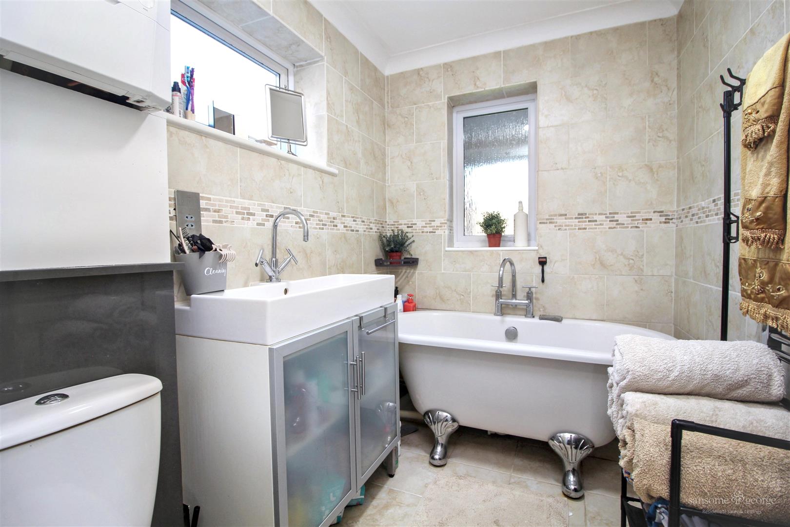 Thicket Road, Tilehurst, Reading